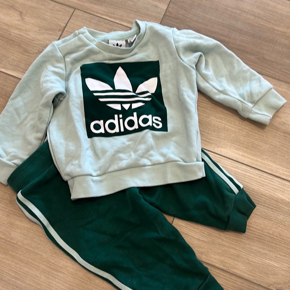 Baby/toddler Adidas set size 12M